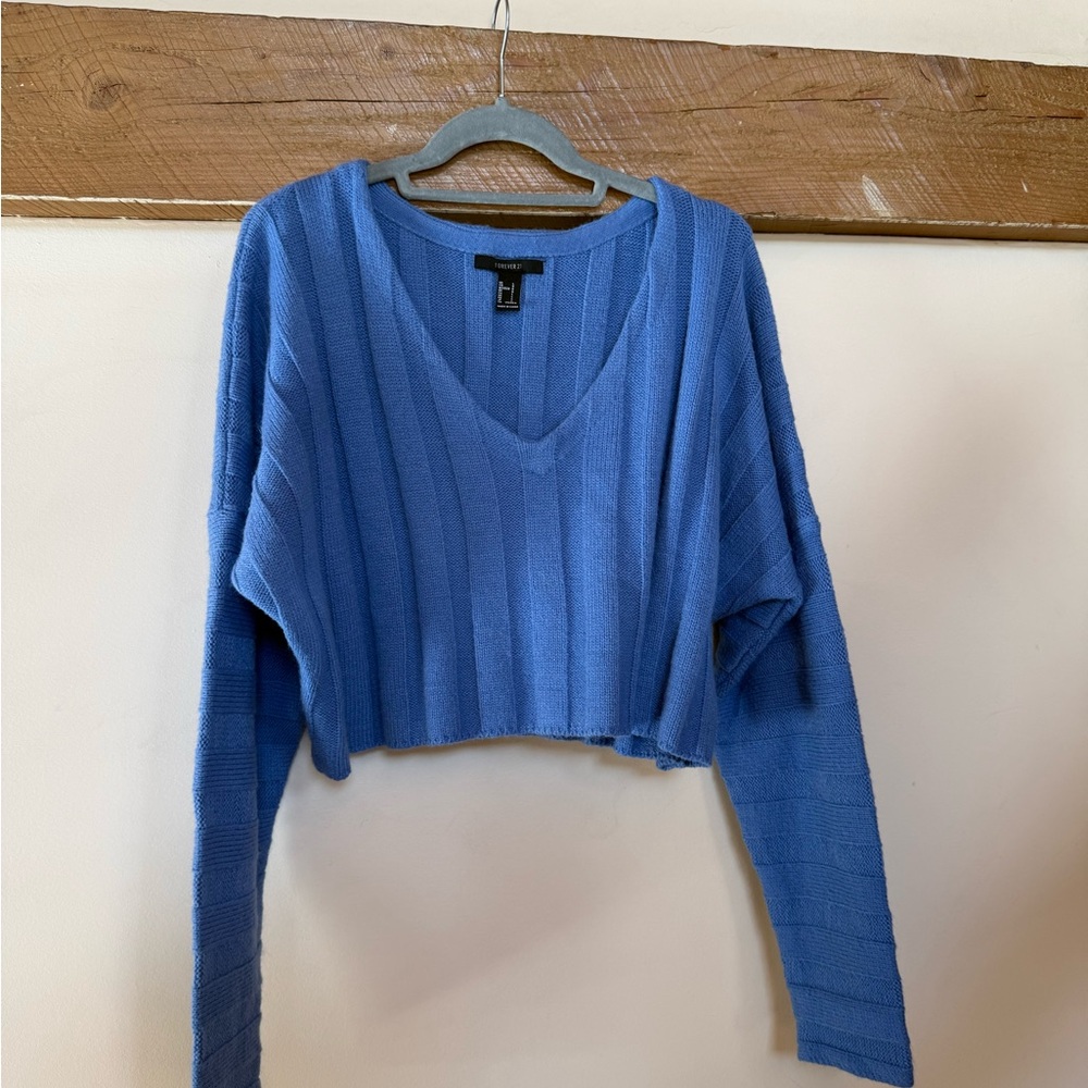 Forever 21 Blue Cropped V-Neck Ribbed Sweater